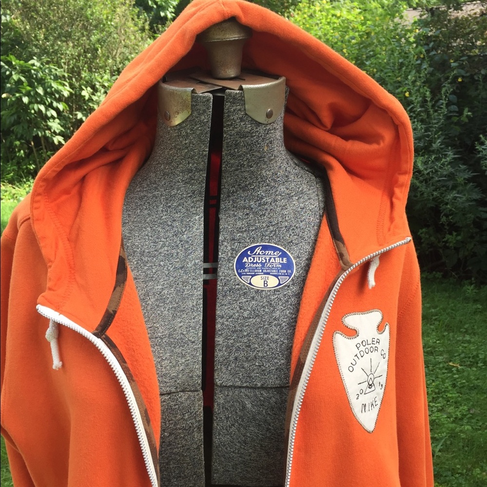 Nike Lge fleece. RARE STYLE. VINTAGE YET LIKE NEW